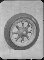 GFA 16/44953: Horse carriage wheel 19'' with rim 36219