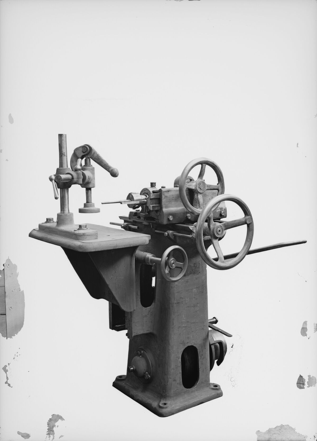 GFA 16/15147: Langloch-Bohrmaschine