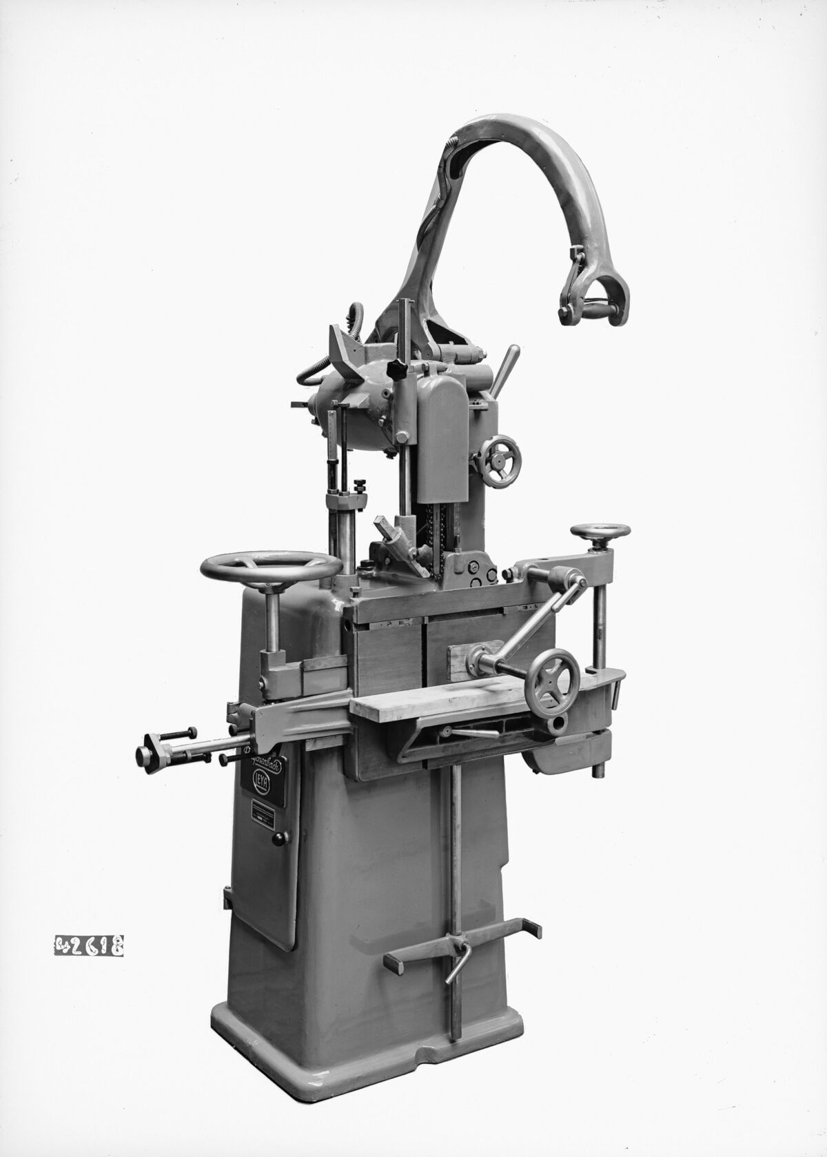 GFA 16/42618: Kettenfräsmaschine