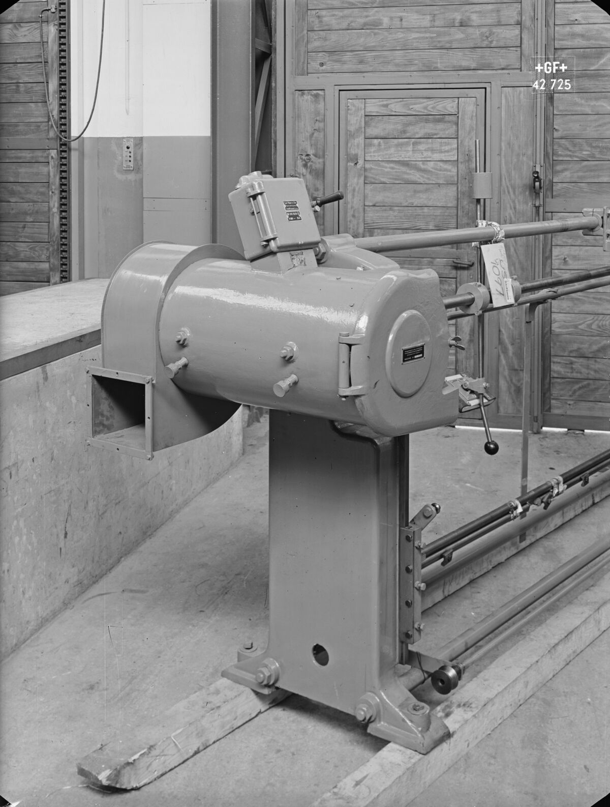 GFA 16/42725: Antrieb zu Haspelband Schleifmaschine