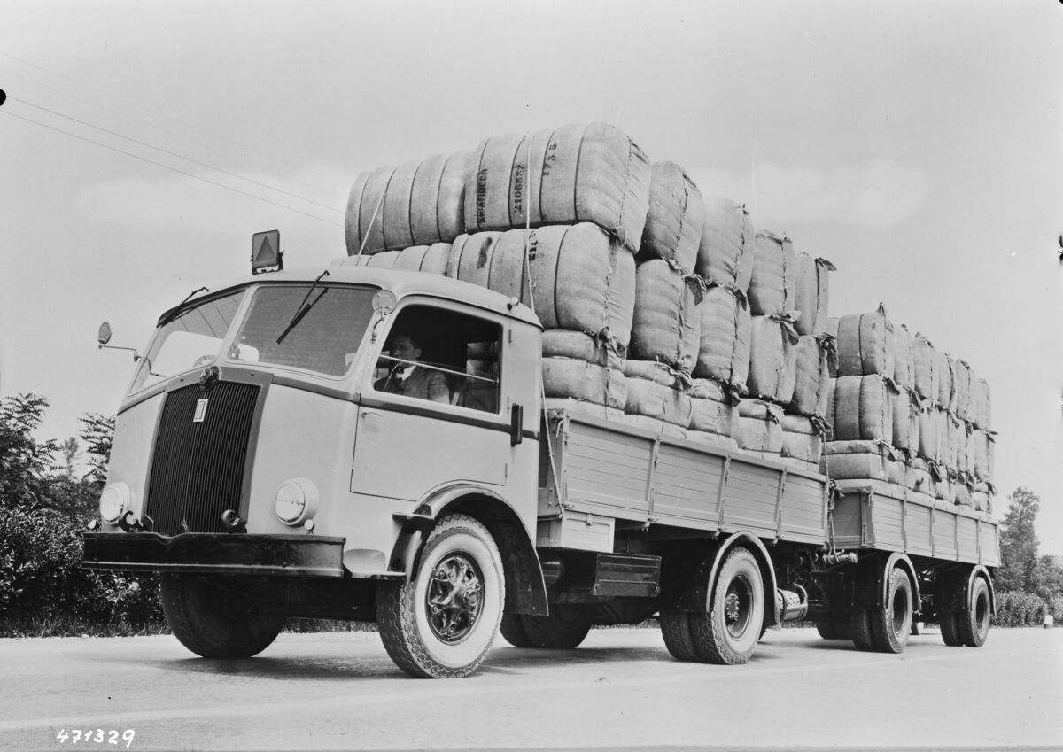GFA 17/471329: Fiat Lastwagen 666N mit Trilex-Rädern, 1940