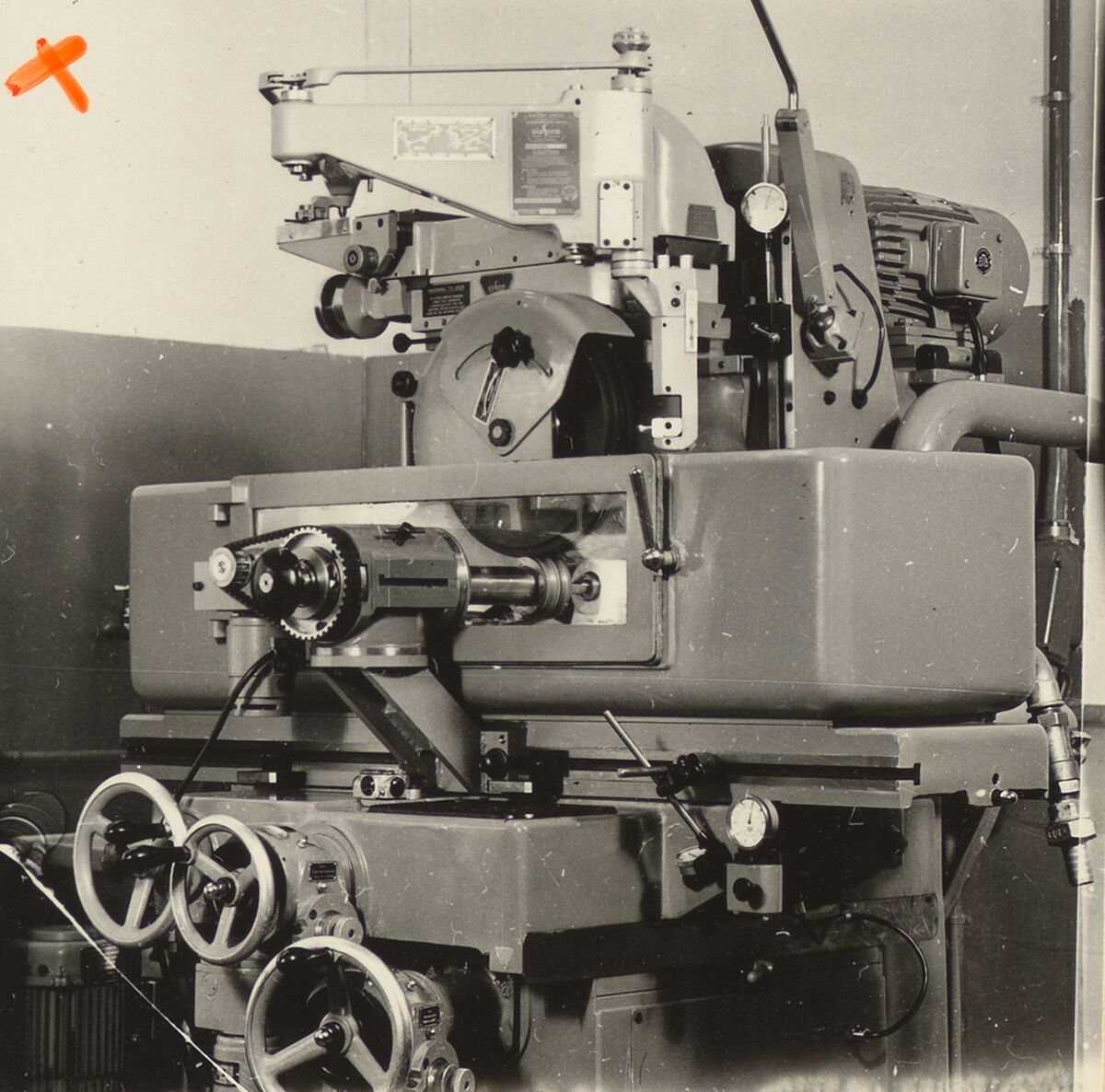 GFA 42/19018: Aufnahmeserie AGIE-ROTOFORM in Betrieb