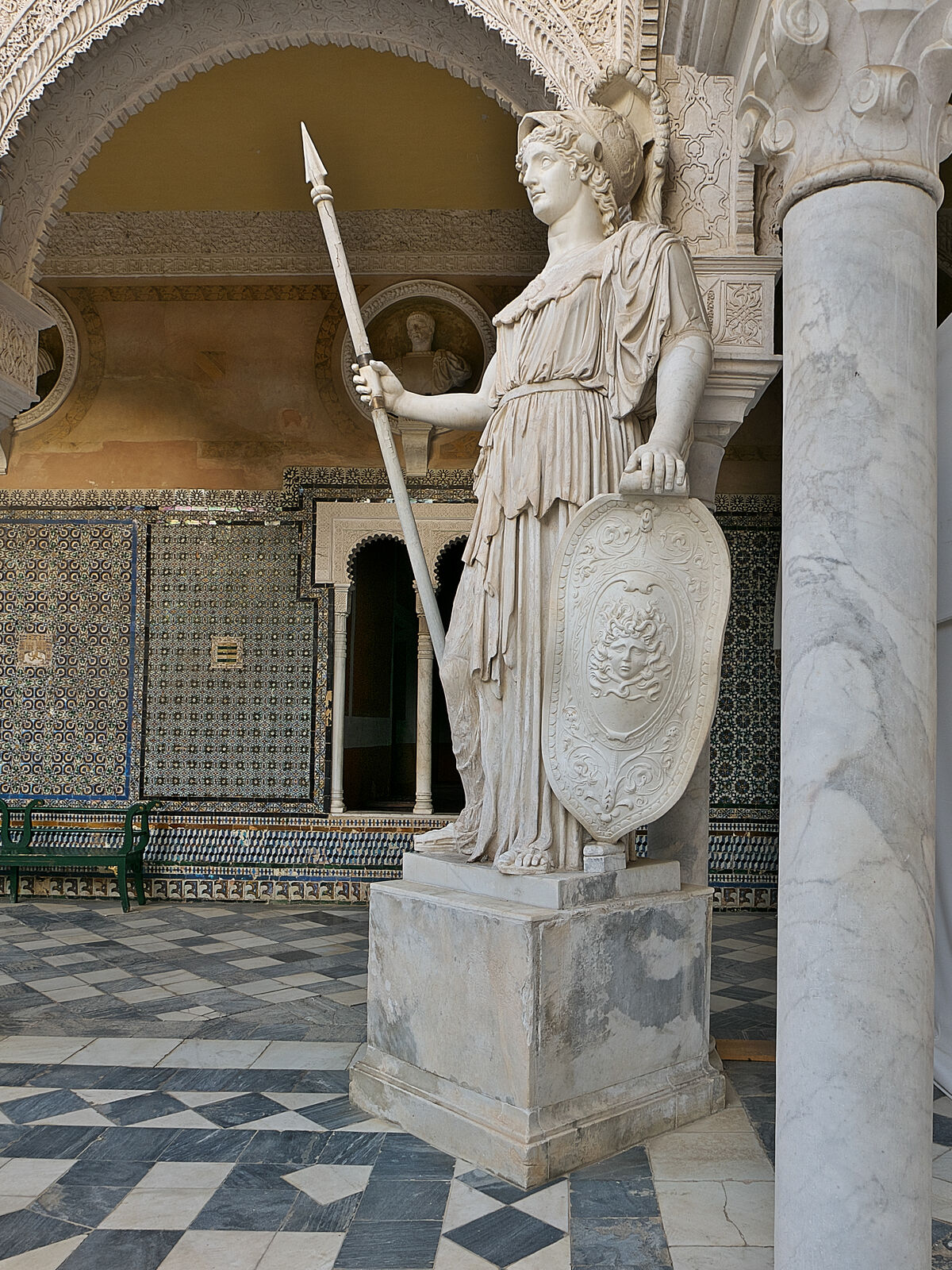 GFD 1/92: Statue der Athene (römische Kopie des griechischen Originals aus der Werkstatt von Phidias aus dem 5. Jahrhundert v. Chr.)
