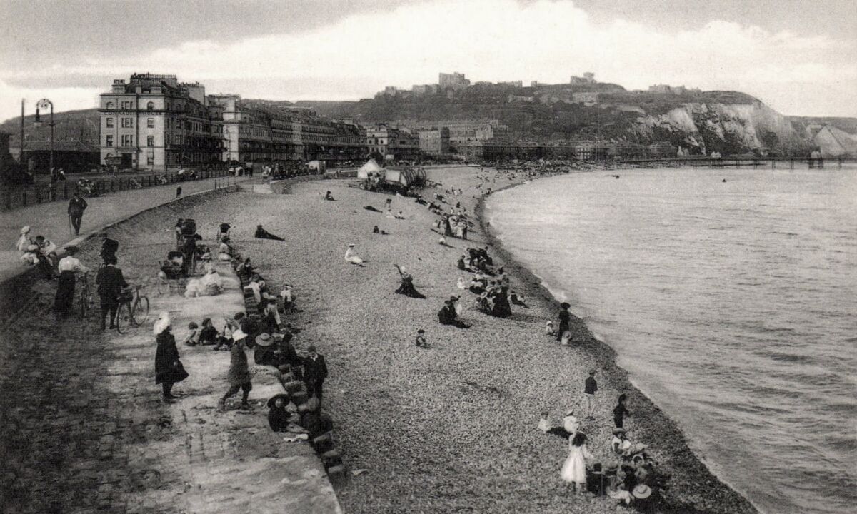 GFD 2/230: Der Strand von Dover (Fotografie um 1908)