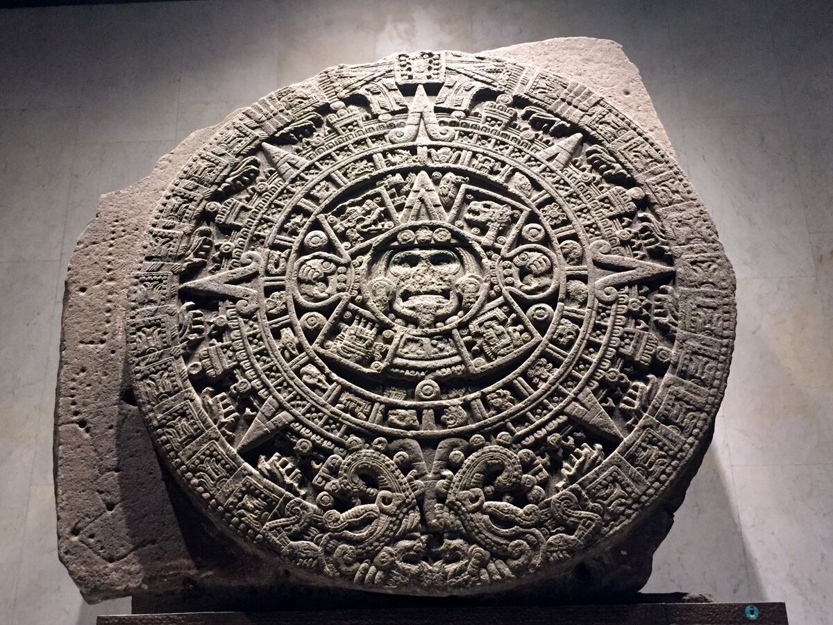 GFD 3/312: Stein der Sonne (aztekische Basaltskulptur, um 1250–1500)